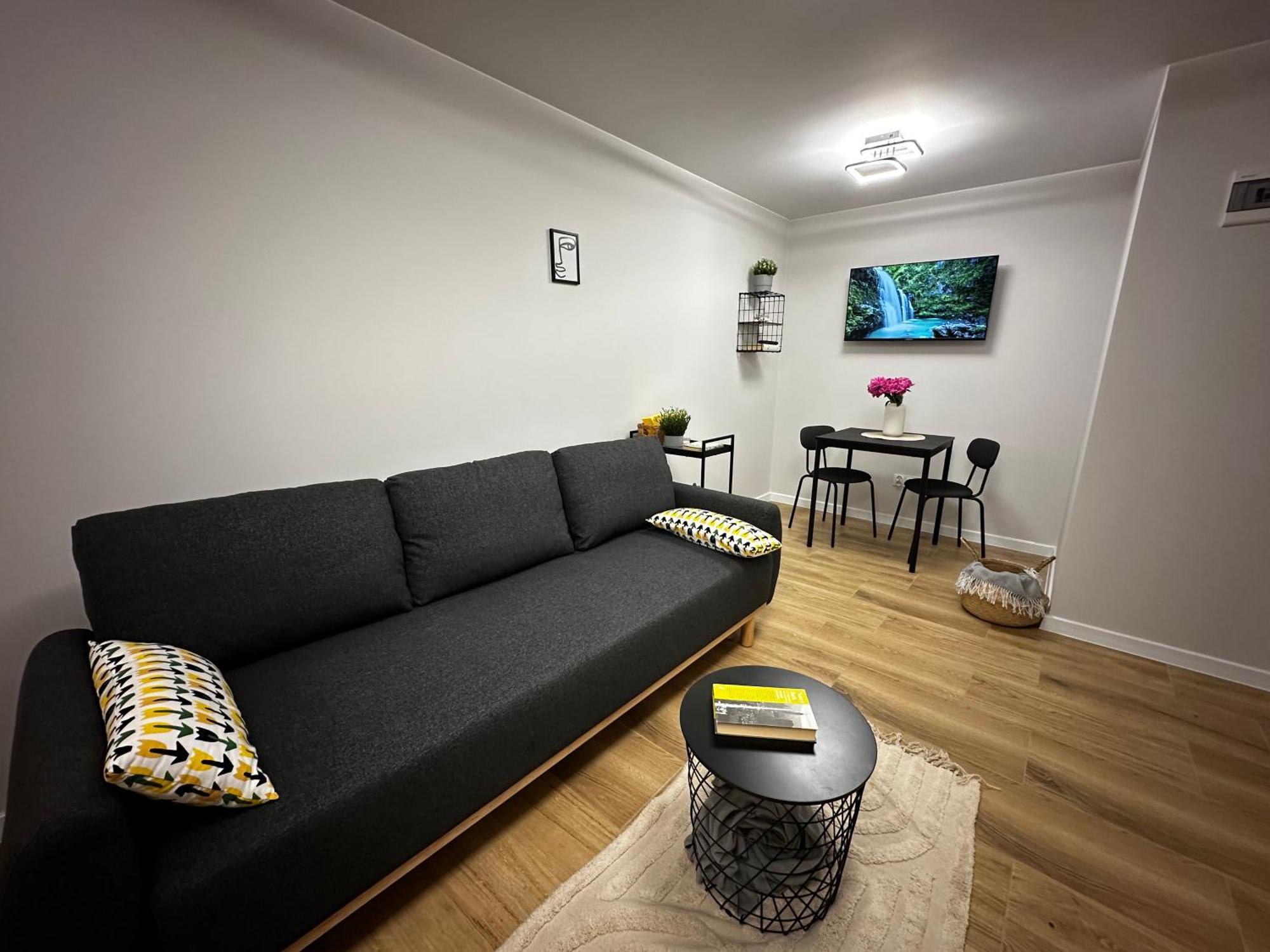 شقة Skwerowa Nest كراكوفيا المظهر الخارجي الصورة